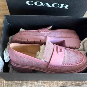 Coach Women's Mauve Loafers
